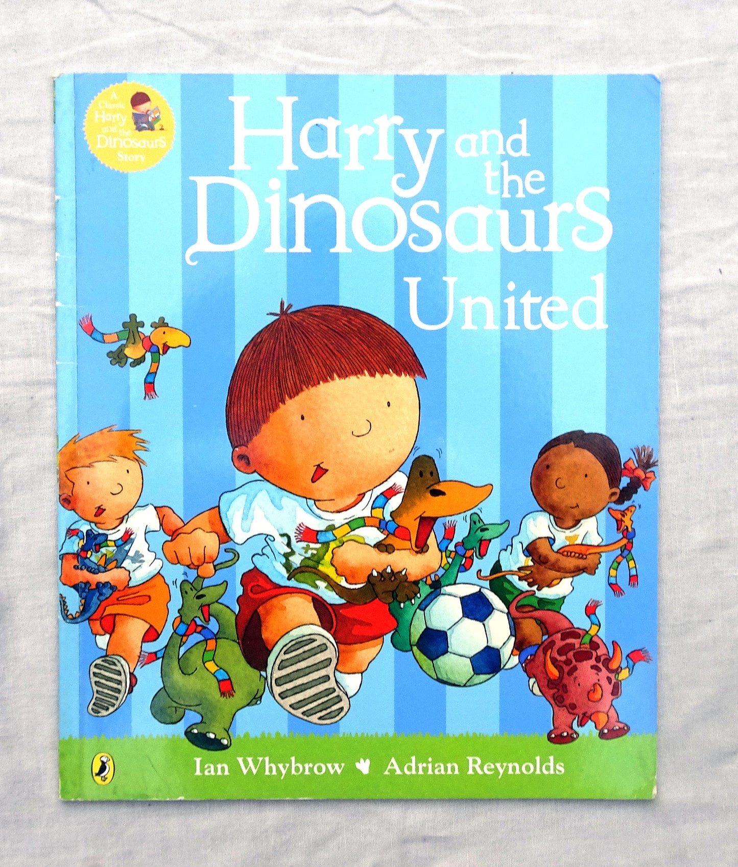 Harry and the dinosaurs united