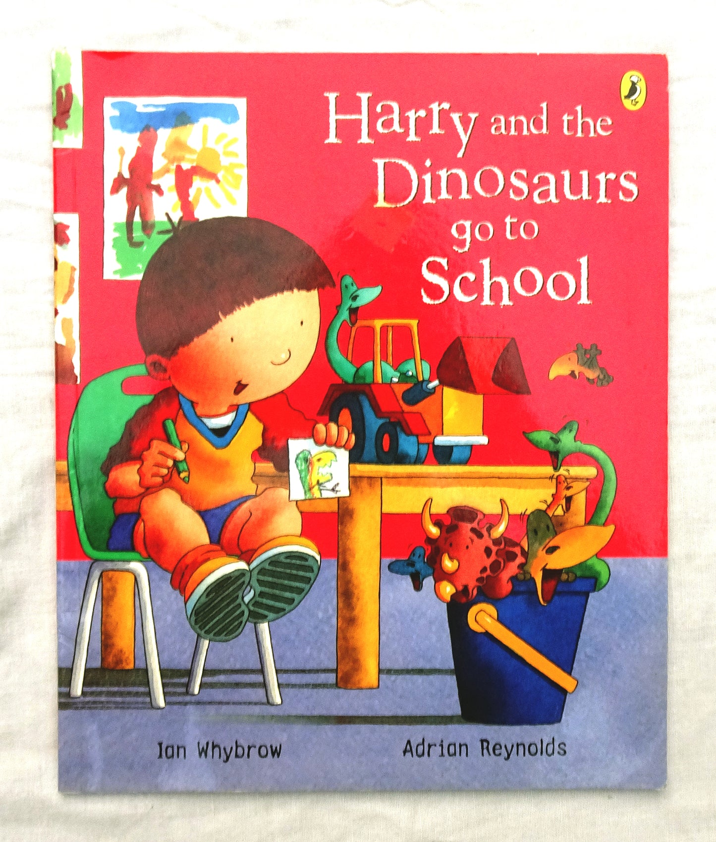 Harry and the dinosaurs go to school